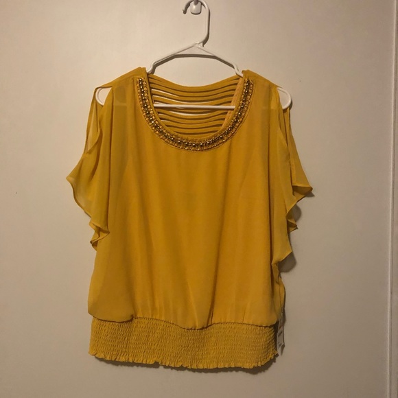 Thalia Sodi Tops - Thalia Sodi- small blouse